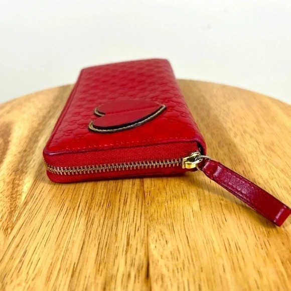 Gucci Red Leather Microguccissima Zip Around Wallet - Picture 8 of 13